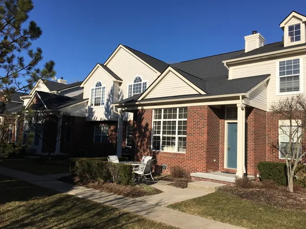 17203 Caitlin Cir #1, Commerce Township, MI 48390