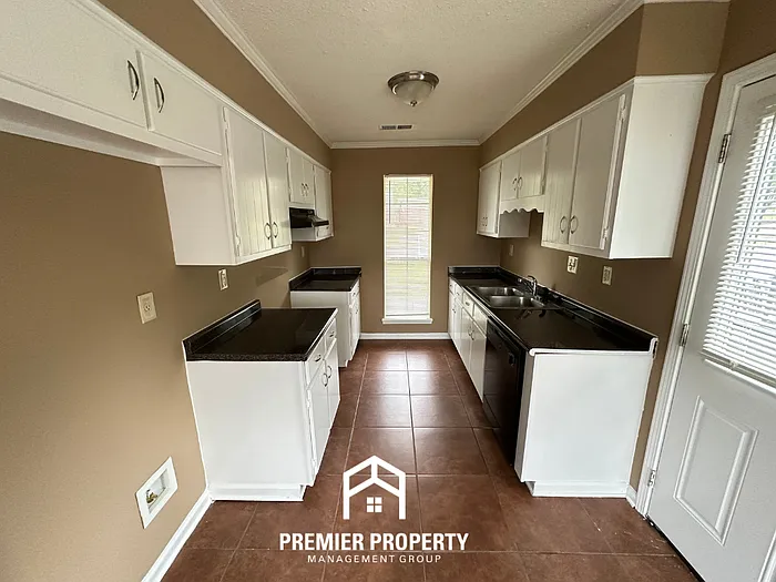 4173 Oak Wind Dr — Photo 6