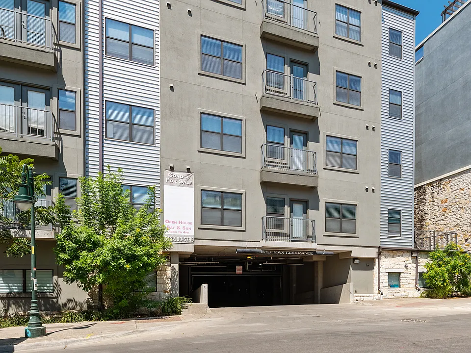 2502 Leon St #503
