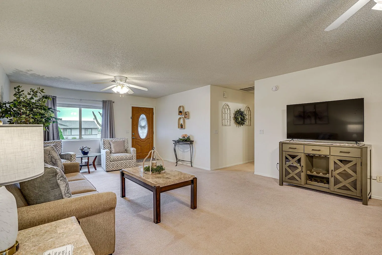 3 bed, 2.0 bath, 1194 sqft, $3,290 — Photo 1