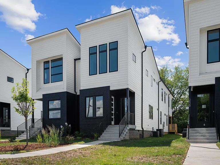 2527 W Heiman St #2527 — Photo 35