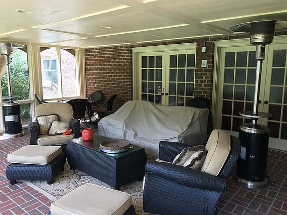 4th image of 217 Churchill Dr