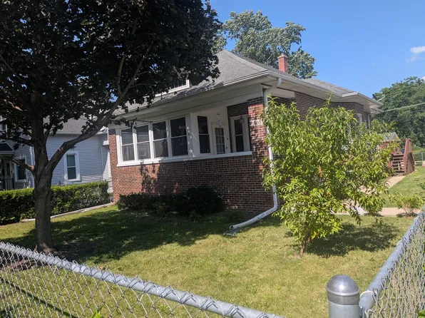 1000 Vine St, Joliet, IL 60435