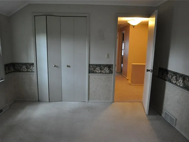 340 Plymouth Dr — Photo 15