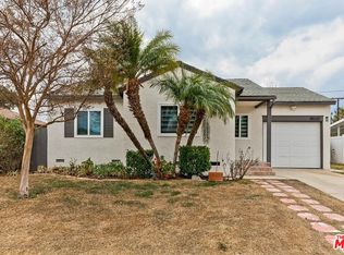 18020 Bullock St, Encino, CA 91316