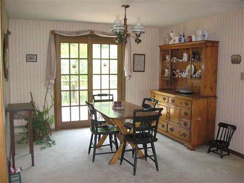 4th image of 32 CANNA Drive