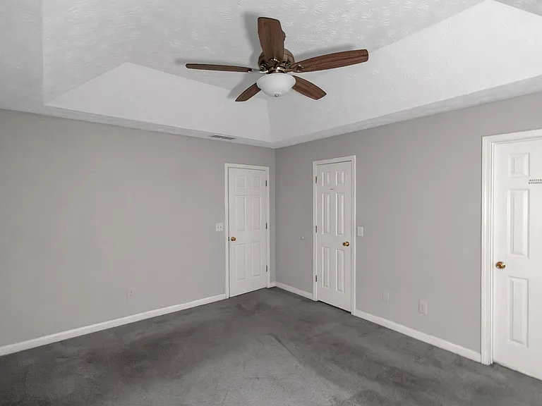 585 Mountainview Dr — Photo 13