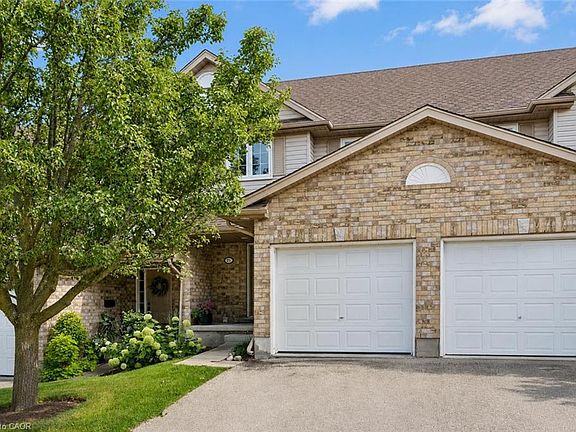 2nd image of 31 Schroder Cres #21