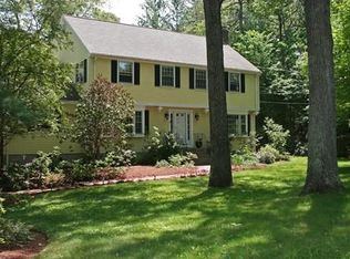 4 Ledge Ln, Natick, MA 01760