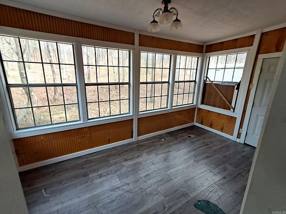 3rd image of 11429 Dreher Rd