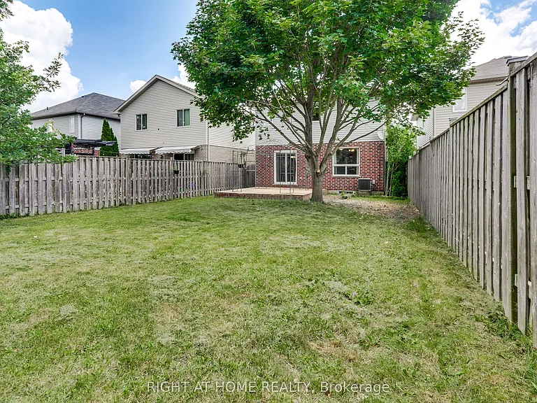 2206 Coronation Dr — Photo 35