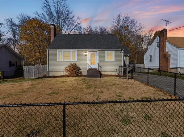 922 Centre St, Brockton, MA 02302