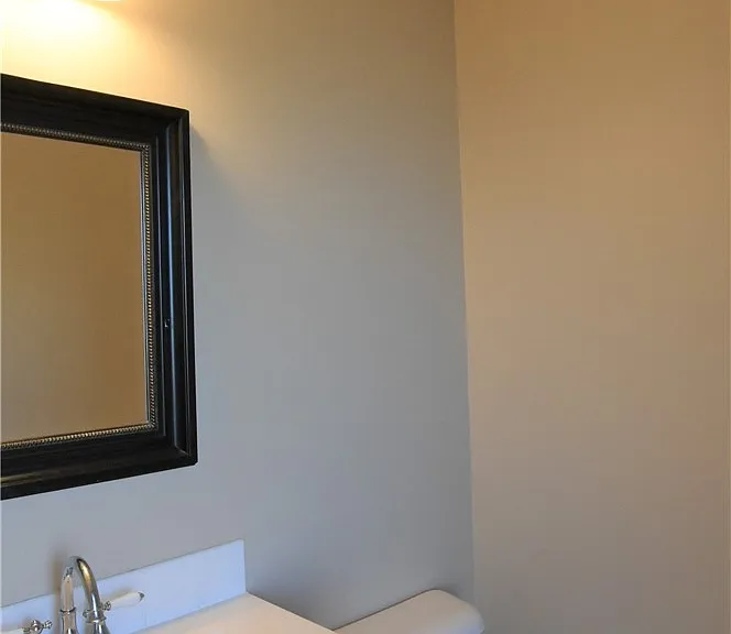 60 Scranton Ct — Photo 16