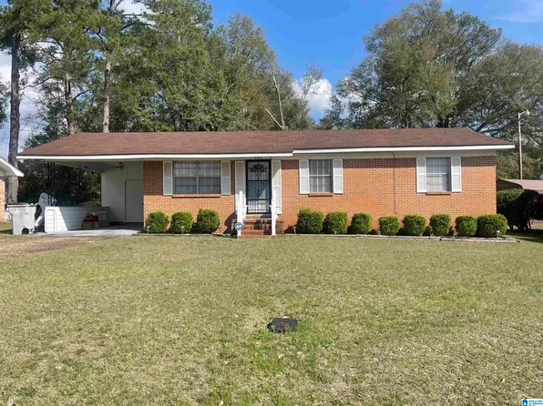 920 Carver Dr, Elba, AL 36323