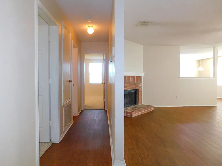 3230 Andalusian Dr — Photo 13