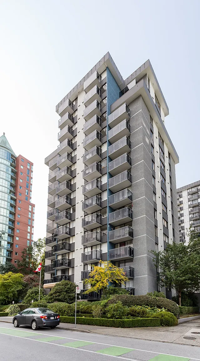 1905 Robson St #501 photo 1