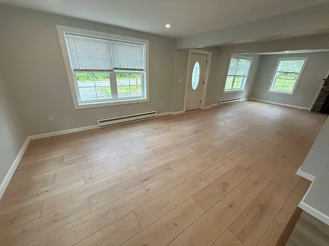 Empty space, may be living room