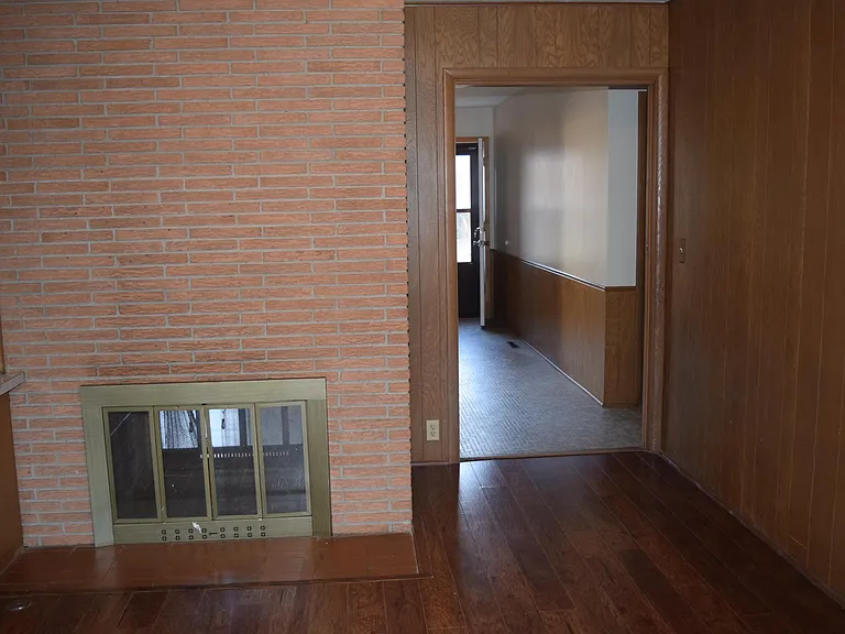 721 W Lakeshore Dr — Photo 8