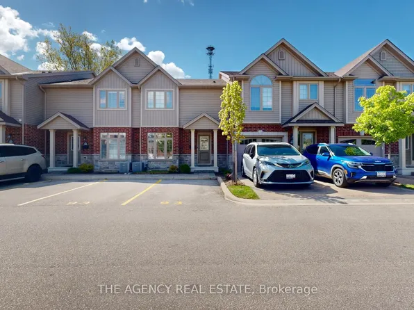 1061 Eagletrace Dr #93, London, ON N6G 0T3