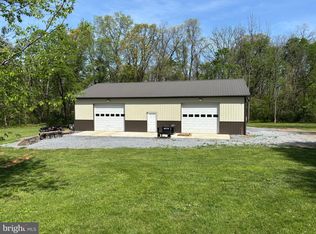 872 Ridge Rd, Carlisle, PA 17015