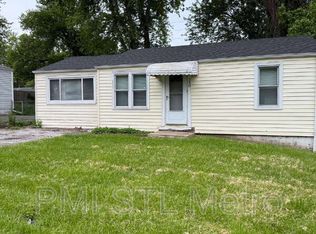 240 Reasor Dr, Saint Louis, MO 63135