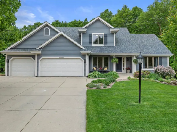 S73W15033 Candlewood LANE, Muskego, WI 53150