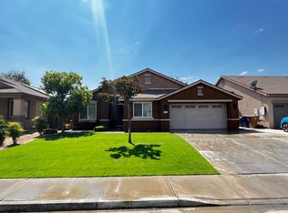 9011 Autumn Sunset Dr, Bakersfield, CA 93311