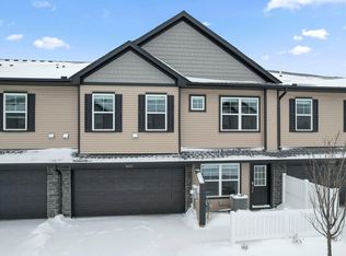 5227 Long Pointe Pass, Woodbury, MN 55129