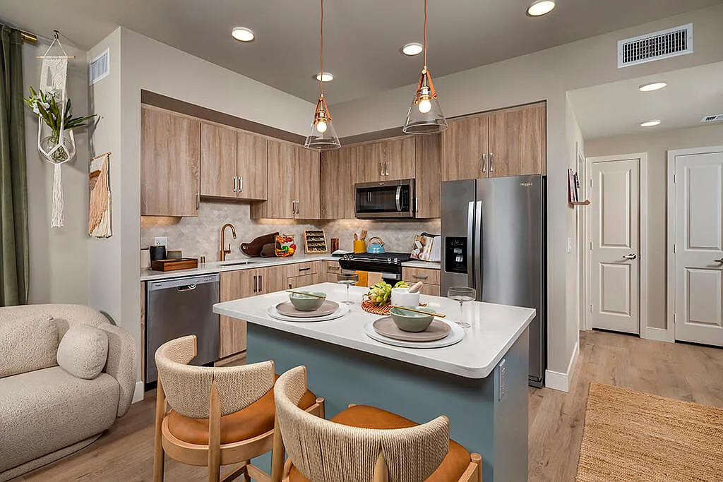 Rivair Apartment Homes — Photo 1