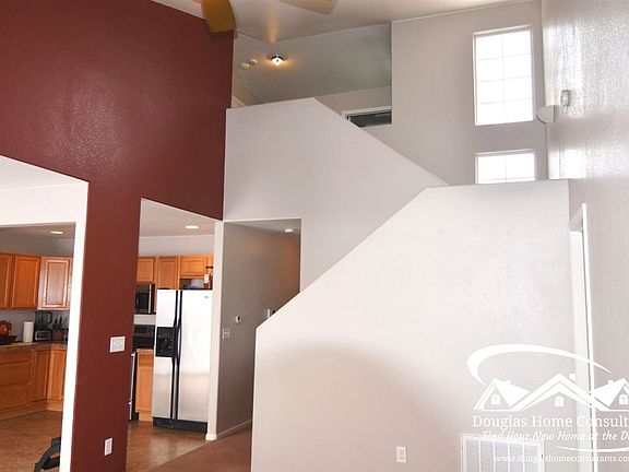 5th image of 1611 Meadow Ln