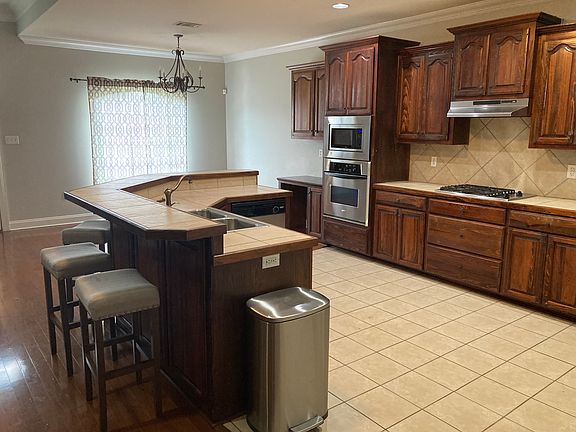 3rd image of 14479 Lake Meadows Ct