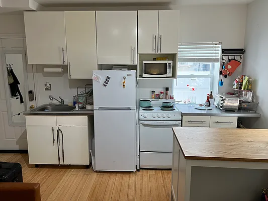 Rented by DL Properties | media 8