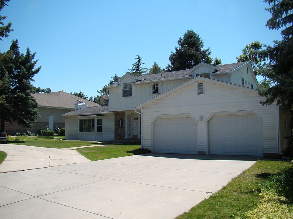 1st image of 8494 S Willow Creek Dr