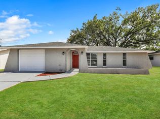 9620 Glen Moor Ln, Port Richey, FL 34668