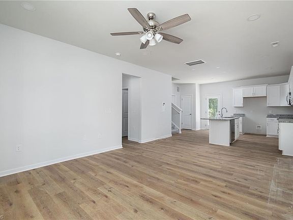5th image of 512 Julian St