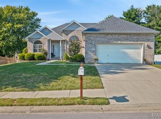 2645 Katrine Lake Dr, Shiloh, IL 62221