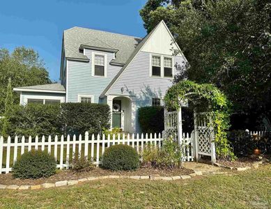 1726 N 15th Ave, Pensacola, FL, 32503