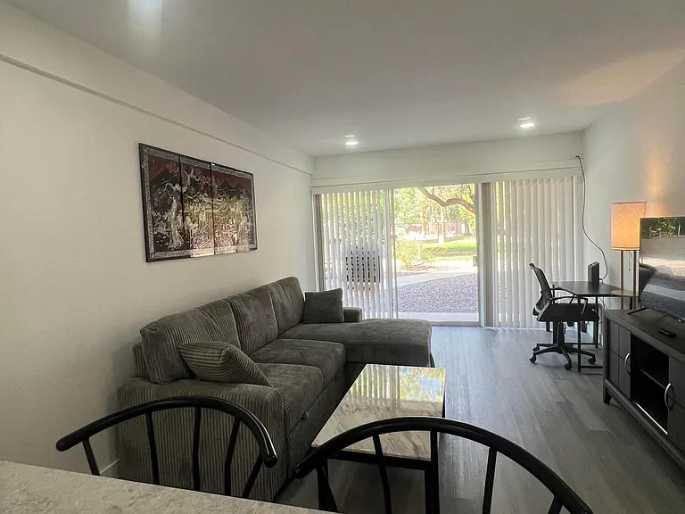 353 E Thomas Rd #C104 — Photo 7