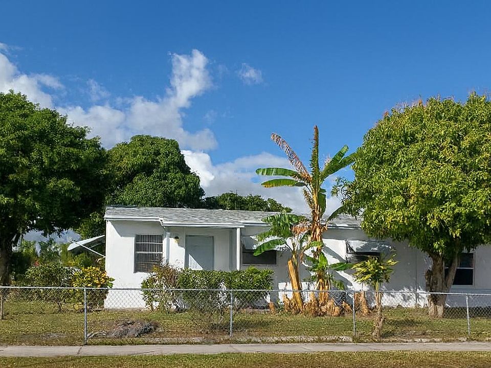 1st image of 1060 W 26th Court