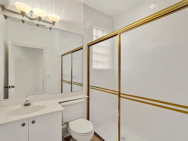 10902 Tamoron Ln — Photo 20
