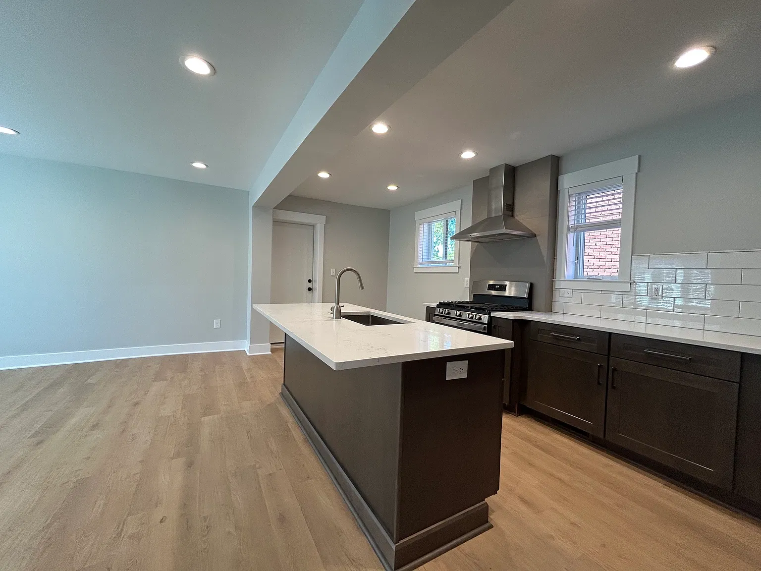 196 Dell Avenue Apt #3 - 1 — Photo 4