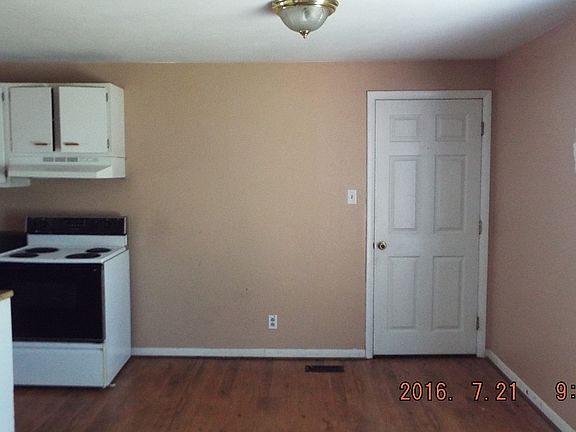 4th image of 8327 Philadelphia Dr