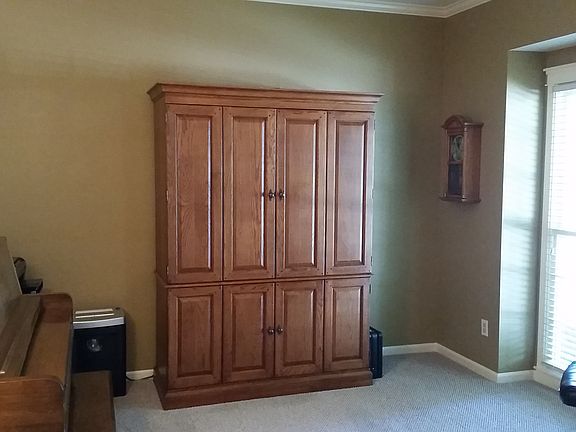 4th image of 6107 W 157th St