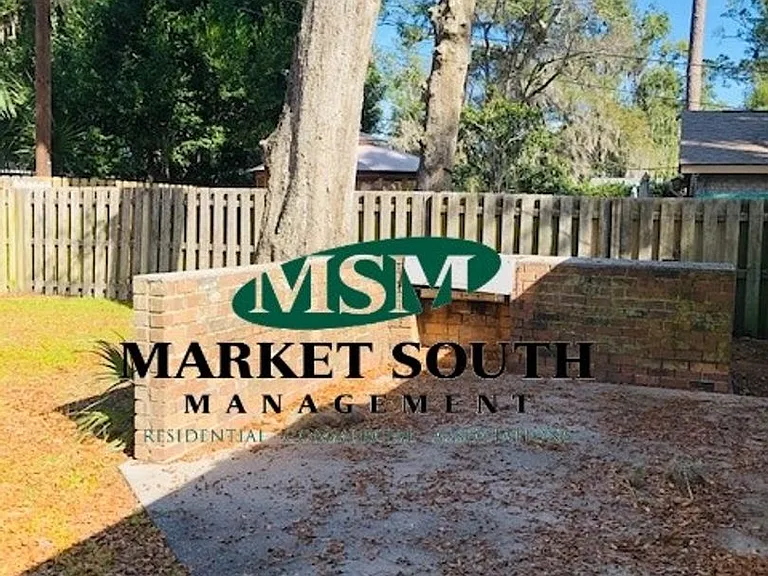 306 Sandy Springs Rd — Photo 18