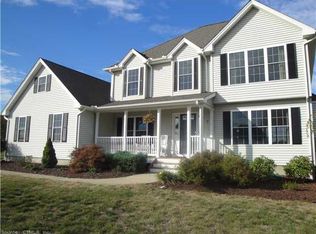 7 Hemlock Ct, Broad Brook, CT 06016