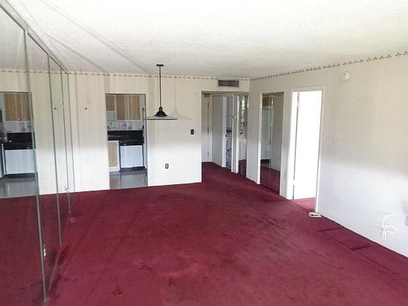 3rd image of 1400 Saint Charles Pl APT 711