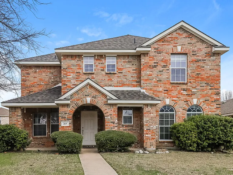 317 Quail Run Rd — Photo 1