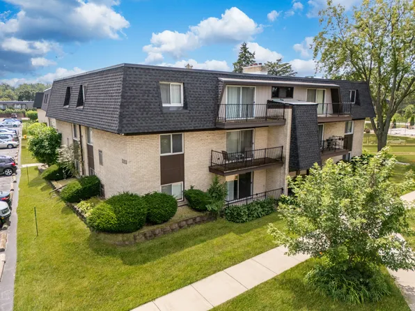 11113 S 84th Ave APT 1B, Palos Hills, IL 60465