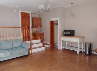 34 Van Vechten St, Portland, ME 04103