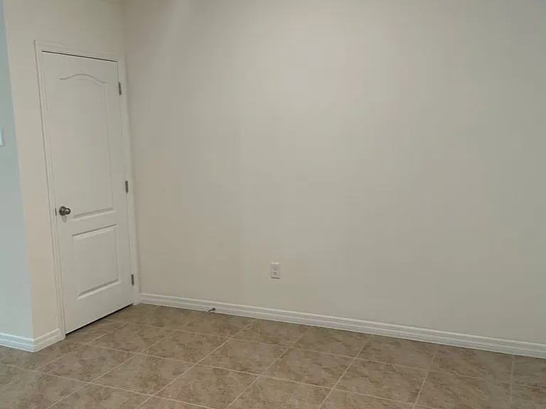 1249 Yellow Finch Dr — Photo 7